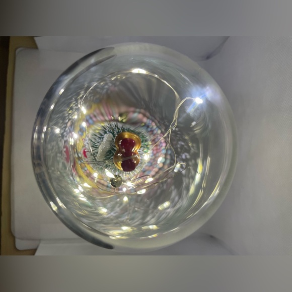 Christmas Tree Globe Lighted Battery Operated 8 Inch Holiday Santa Snowballs - Picture 6 of 17